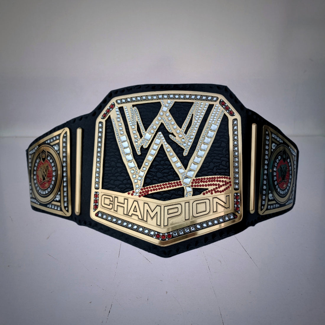 WWE Championship Belt 2013 Heavyweight Title, showcasing an iconic wrestling championship design.